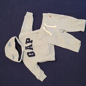 Baby Gap 6M Zip Front Hoodie and Pants Set